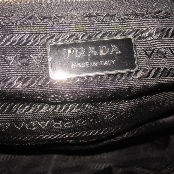 SOLD ON E BAY PRADA LEATHER SHOULDER HANDBAG - Picture 4 of 8